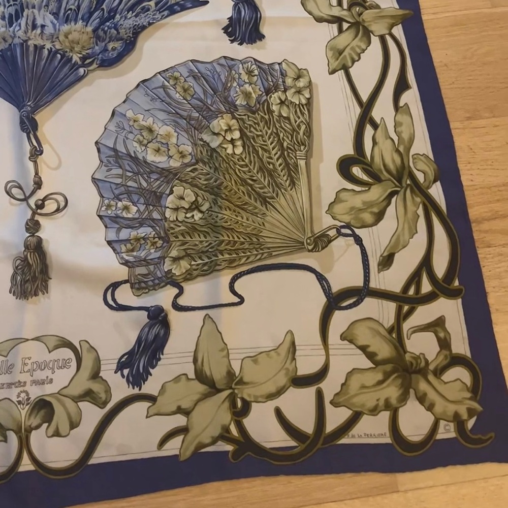 Hermès 1967 “Belle Époque” Silk Carré Scarf – Françoise de la Perrière - Picture 5 of 5